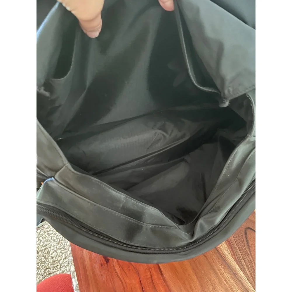 Kenneth Cole Reaction Messenger Bag Black Nylon Crossbody Laptop Satchel Bag